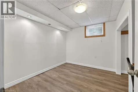 1367 St Marys Crescent Burlington ON L7P 1S1