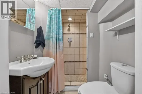 1367 St Marys Crescent Burlington ON L7P 1S1