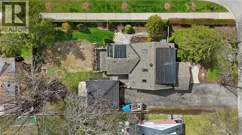 1367 St Marys Crescent Burlington ON L7P 1S1