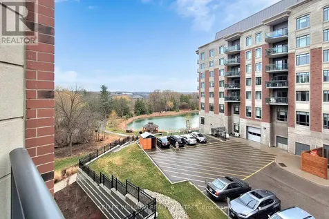 460 William Graham Drive Aurora ON L4G 1X9