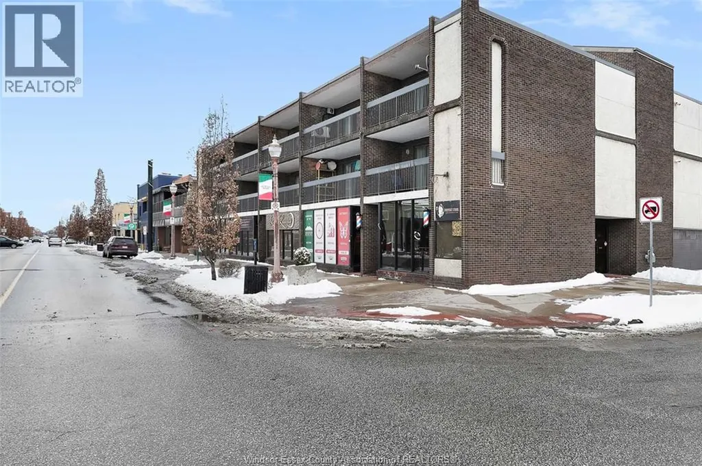 995 Elsmere Windsor ON N9A 2A8