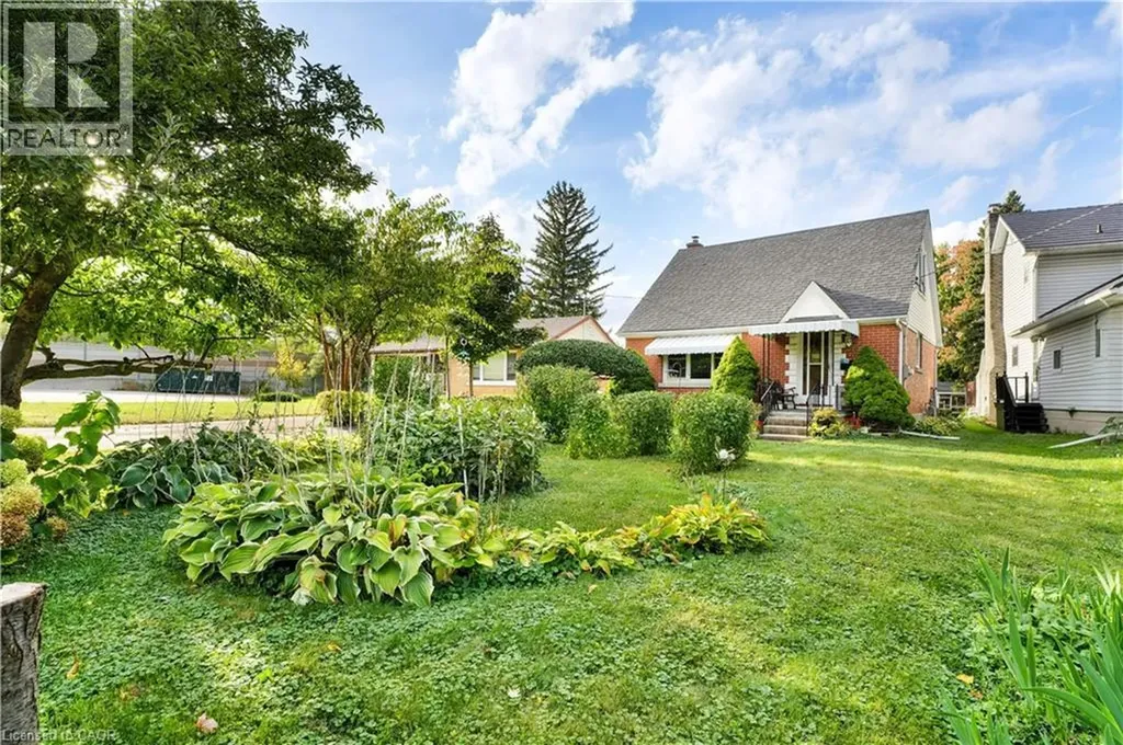 22 Graber Place Kitchener ON N2A 1G8