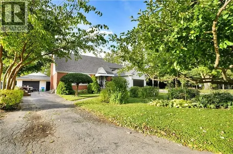 22 Graber Place Kitchener ON N2A 1G8