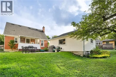 22 Graber Place Kitchener ON N2A 1G8