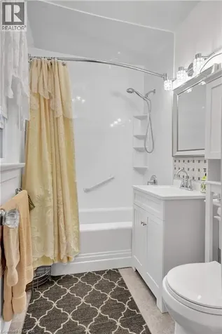22 Graber Place Kitchener ON N2A 1G8