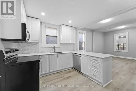 266 Beach Road Hamilton (industrial Sector) ON L8L 4B2