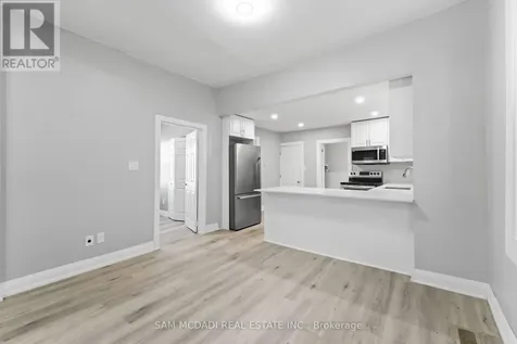 266 Beach Road Hamilton (industrial Sector) ON L8L 4B2