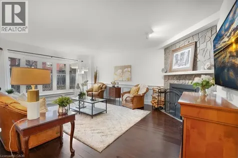 1093 Senlac Court Mississauga ON L5V 1B8