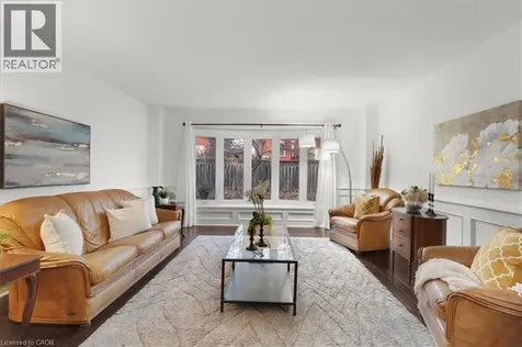 1093 Senlac Court Mississauga ON L5V 1B8