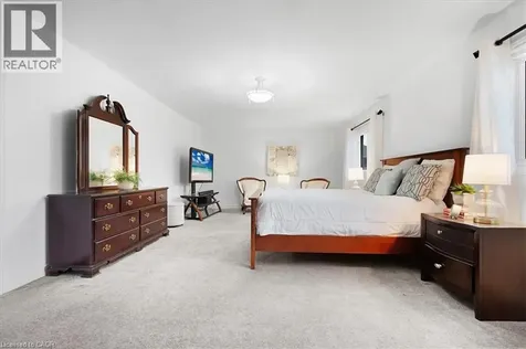 1093 Senlac Court Mississauga ON L5V 1B8