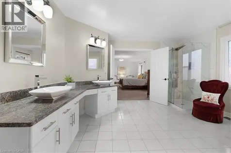 1093 Senlac Court Mississauga ON L5V 1B8