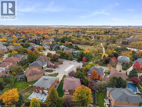 1093 Senlac Court Mississauga ON L5V 1B8