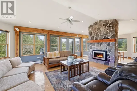 295 Lakeshore Road North Meaford ON N4L 0A7