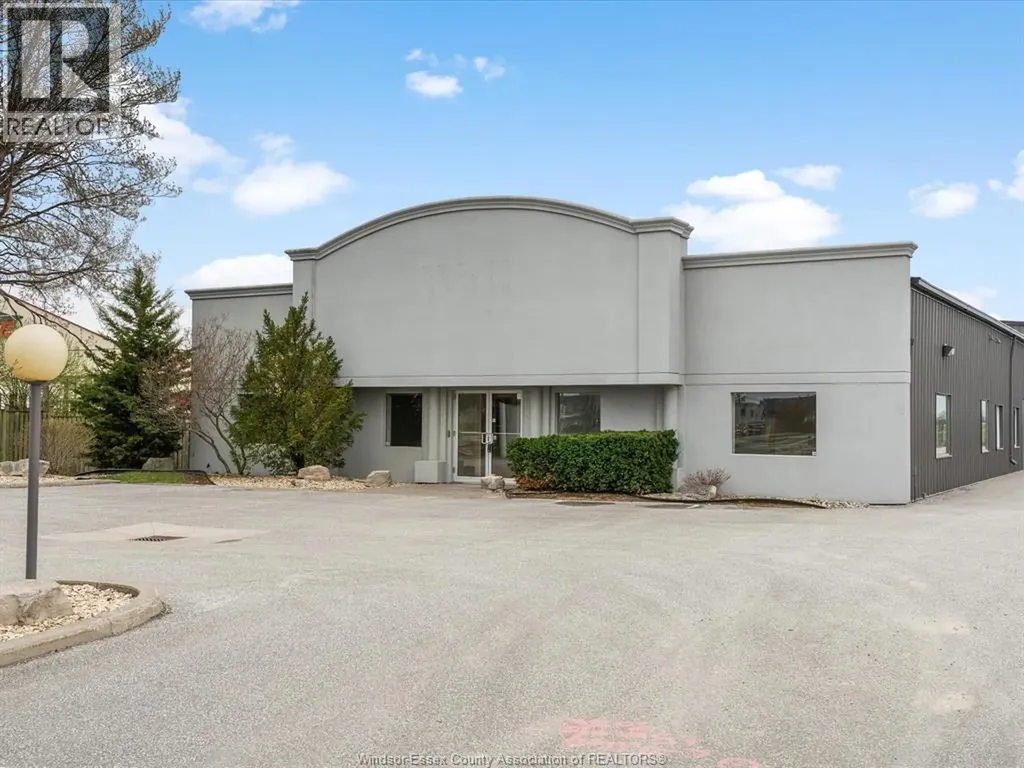 11865 County Road 42 Tecumseh ON N8N 2M1