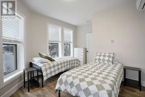 537 Talbot Street St. Thomas ON N5P 1C3