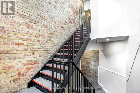 537 Talbot Street St. Thomas ON N5P 1C3
