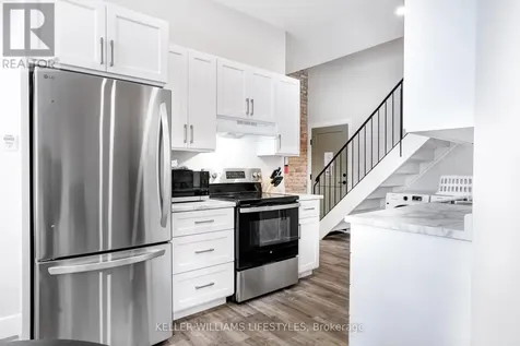 537 Talbot Street St. Thomas ON N5P 1C3