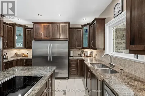 6370 Emerald Links Drive Ottawa ON K4P 1M4