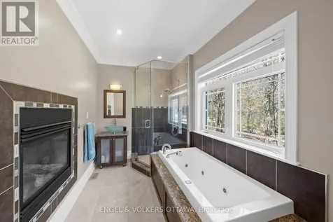 6370 Emerald Links Drive Ottawa ON K4P 1M4