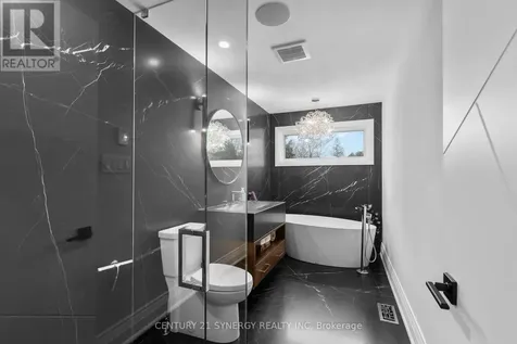 2318/2316 Summerside Drive Ottawa ON K4M 1B4