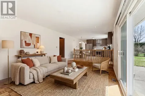 10 Parmalea Crescent Ottawa ON K2E 7J3