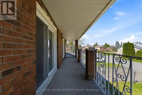 10 Parmalea Crescent Ottawa ON K2E 7J3