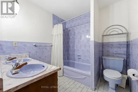10 Parmalea Crescent Ottawa ON K2E 7J3