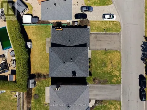 10 Parmalea Crescent Ottawa ON K2E 7J3
