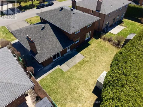 10 Parmalea Crescent Ottawa ON K2E 7J3