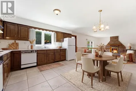 10 Parmalea Crescent Ottawa ON K2E 7J3