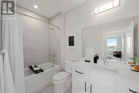 4286 King Street Kitchener ON N2P 2E9