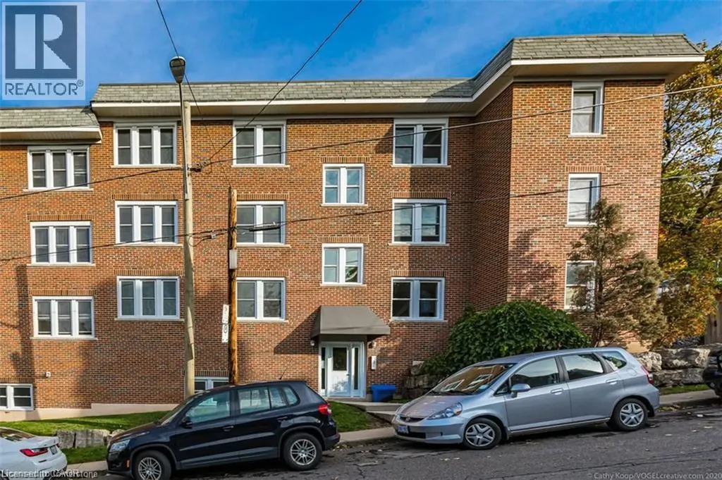 25 Mountwood Avenue Hamilton ON L8N 2G8