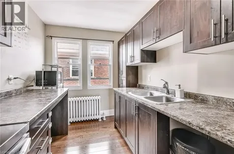 25 Mountwood Avenue Hamilton ON L8N 2G8