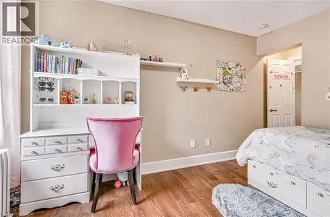25 Mountwood Avenue Hamilton ON L8N 2G8