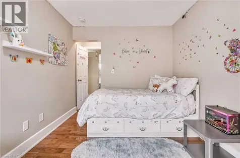 25 Mountwood Avenue Hamilton ON L8N 2G8