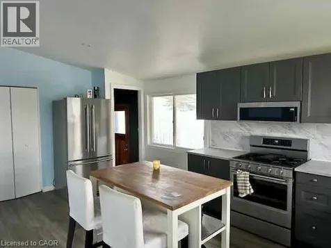 126 Lilacside Drive Hamilton ON L8V 2L7