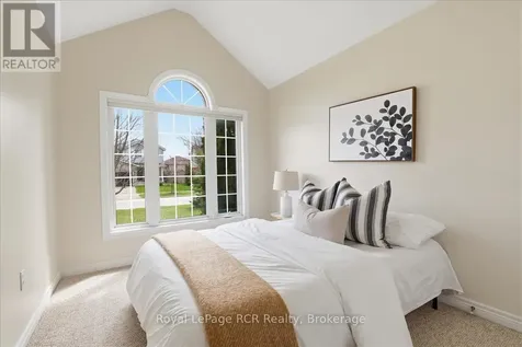 14 Parkside Street Mapleton ON N0G 1B0
