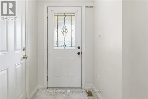 14 Parkside Street Mapleton ON N0G 1B0