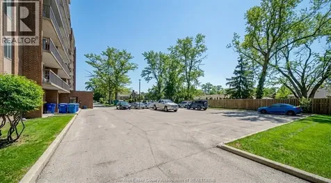 3950 Wyandotte Street Windsor ON N8Y 1G5