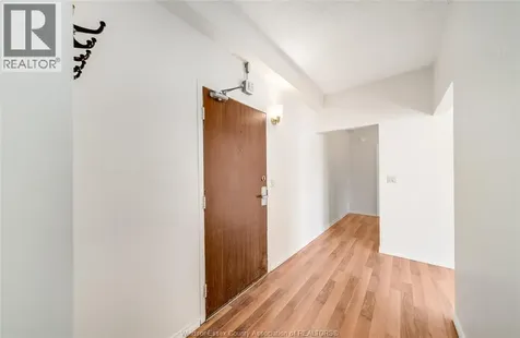 3950 Wyandotte Street Windsor ON N8Y 1G5