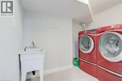 185 Deschene Avenue Hamilton ON L9A 3K3
