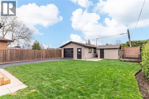 185 Deschene Avenue Hamilton ON L9A 3K3