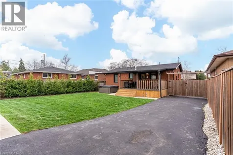 185 Deschene Avenue Hamilton ON L9A 3K3
