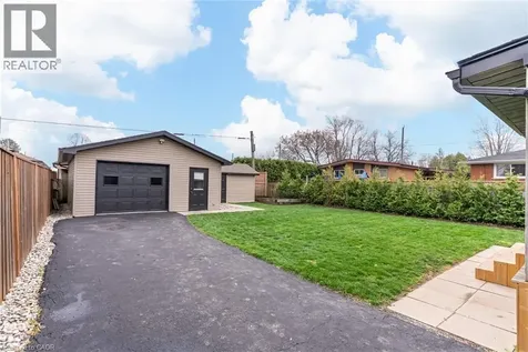 185 Deschene Avenue Hamilton ON L9A 3K3