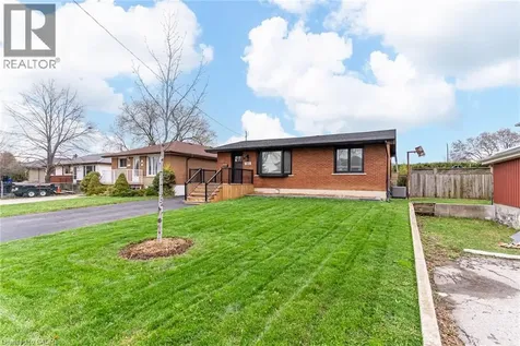 185 Deschene Avenue Hamilton ON L9A 3K3