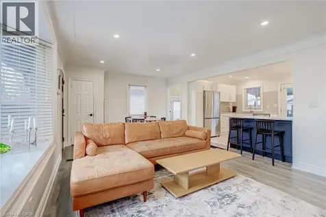 185 Deschene Avenue Hamilton ON L9A 3K3