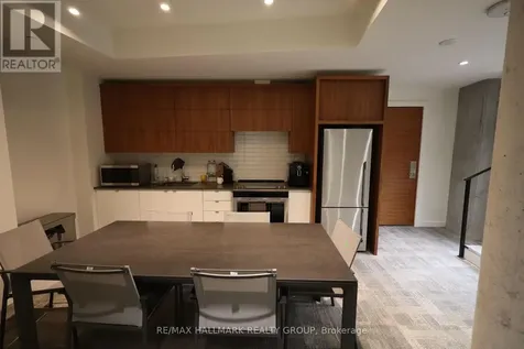 135 Barrette Street Ottawa ON K1L 7Z9