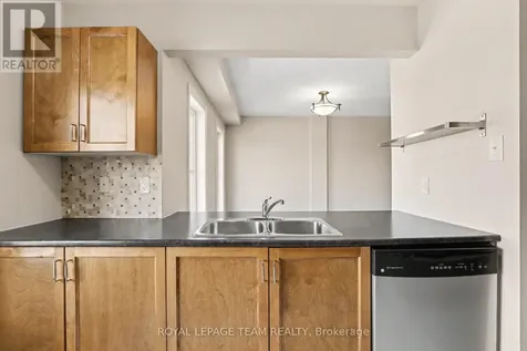 2100 Madrid Avenue Ottawa ON K2J 0K4