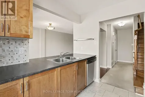 2100 Madrid Avenue Ottawa ON K2J 0K4