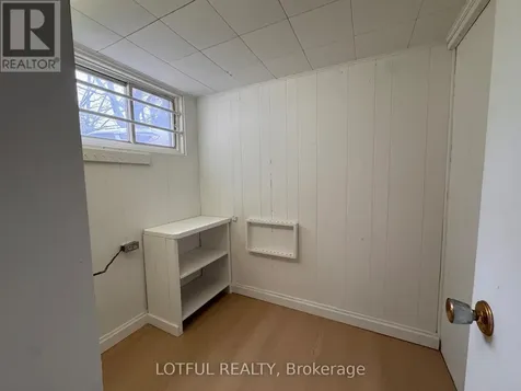 30 Foster Street Ottawa ON K1Y 3J4